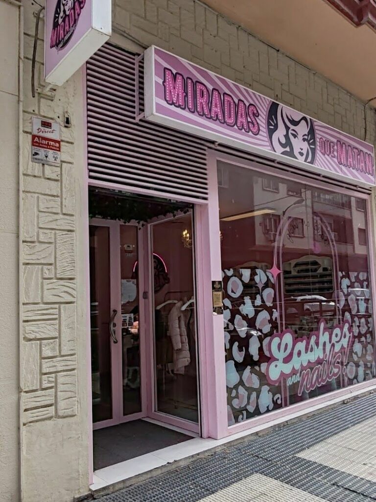 Imagen de Miradas Que Matan | Pestañas y Uñas | Micropigmentacion