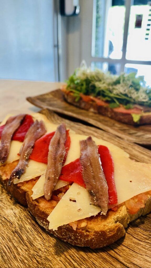 Imagen de Mola Cafe Cocktails & Food