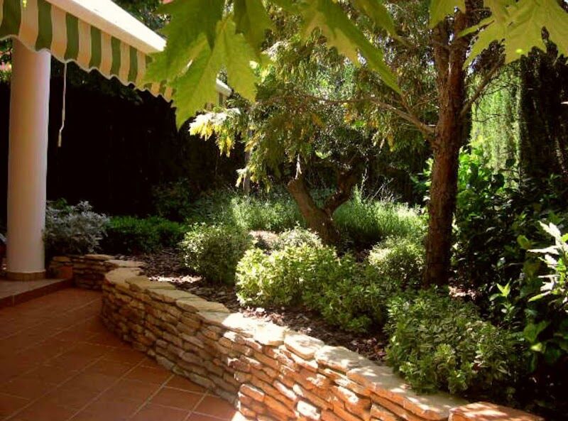 Imagen de Jara Jardinería | Diseño, Instalación y Mantenimiento de Jardines en Zaragoza