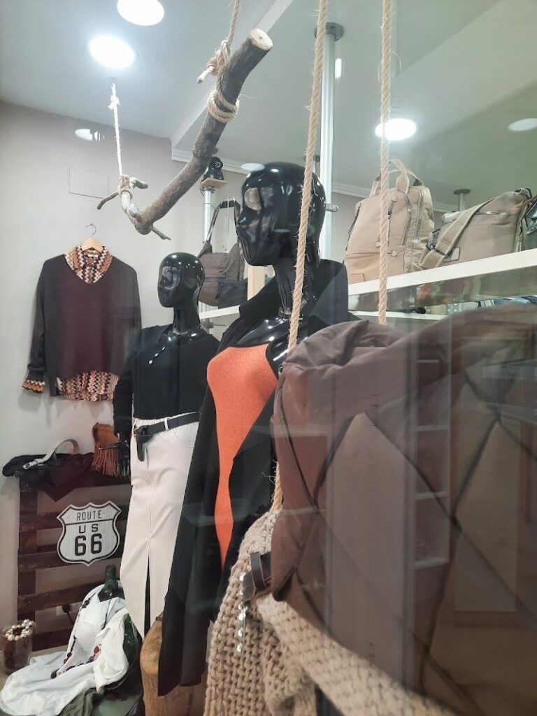 Imagen de Laura Moda y Complementos