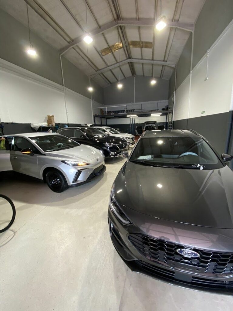 Imagen de J. Domínguez: Centro Integral de Automoción