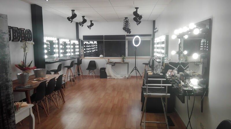 Imagen de negocio en Formación en maquillaje en Jerez de la Frontera
