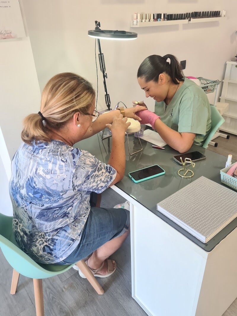 Imagen de negocio en Manicura y pedicura en Provincia de Cádiz