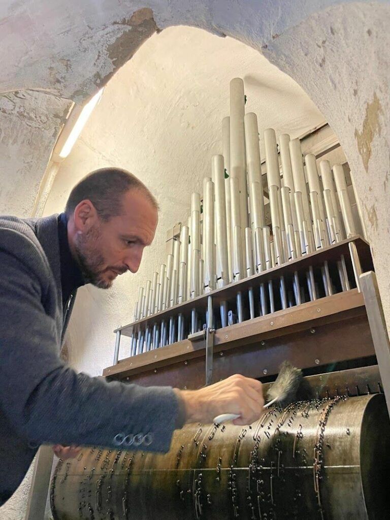 Imagen de Lab-oratorio de Arte & Música. Restauración y Construcción de Órganos.
