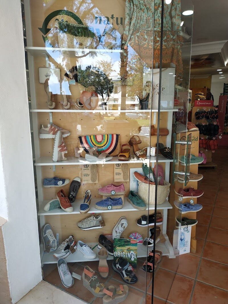 Imagen de Ipanema en C.c. Ancora. Ropa, Zapatos, Complementos Verano