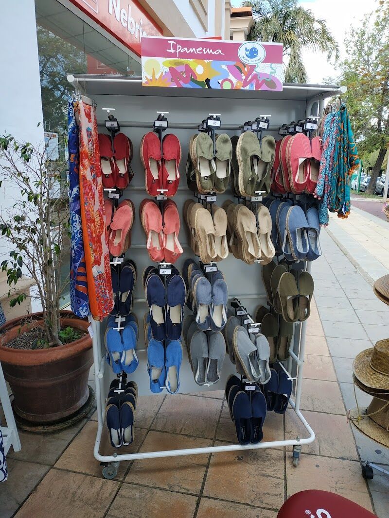 Imagen de Ipanema en C.c. Ancora. Ropa, Zapatos, Complementos Verano
