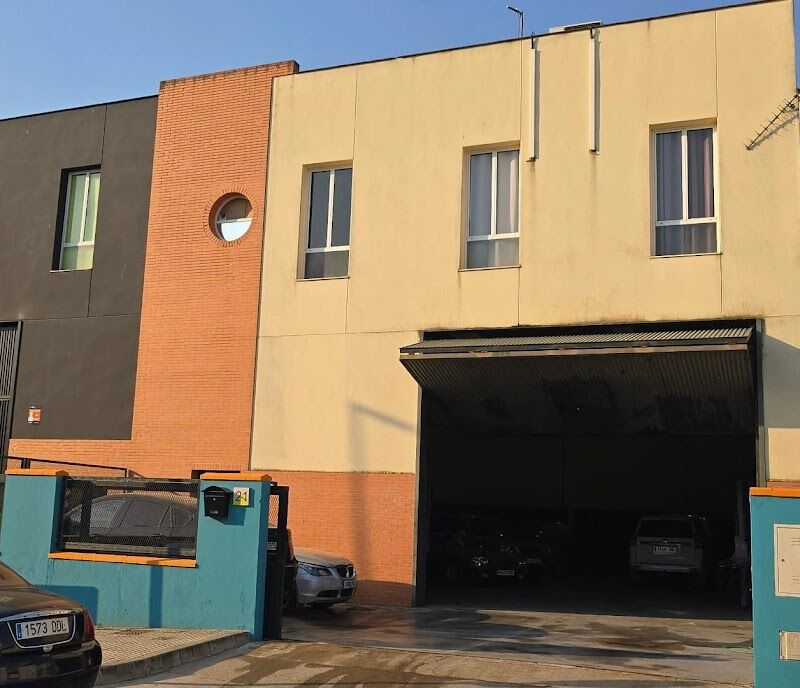 Imagen de negocio en Automoción en Sanlúcar la Mayor