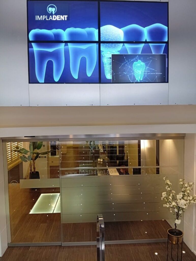 Imagen de Impladent en Zaragoza – Dentista