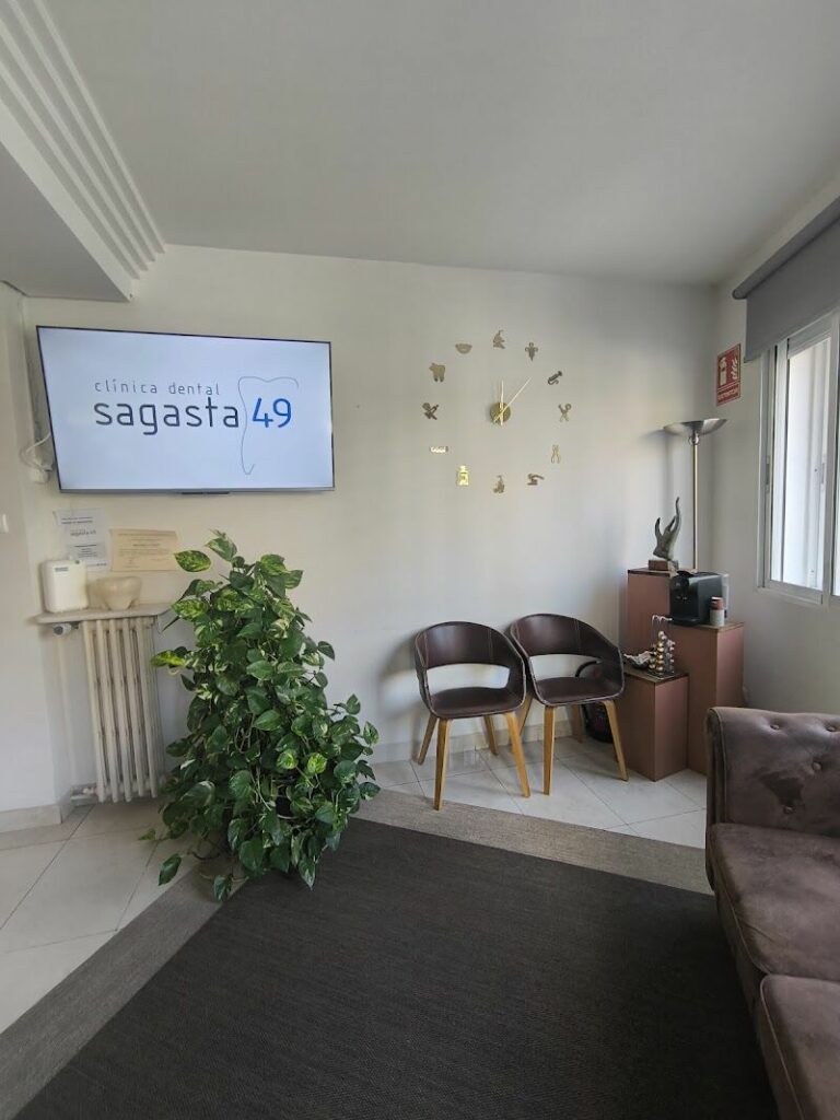 Imagen de Clínica Dental Sagasta 49