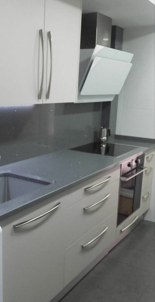 Imagen de Alla Equipamientos de Cocina y Baños S.l.