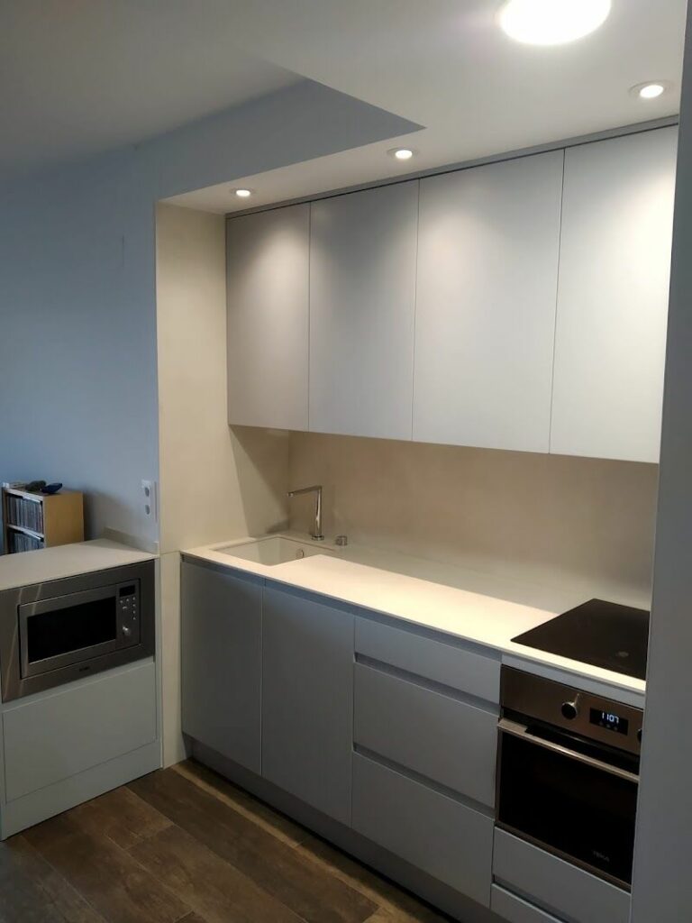 Imagen de Alla Equipamientos de Cocina y Baños S.l.