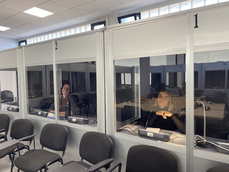 Imagen de Traducción Simultánea | Bravo Traducción