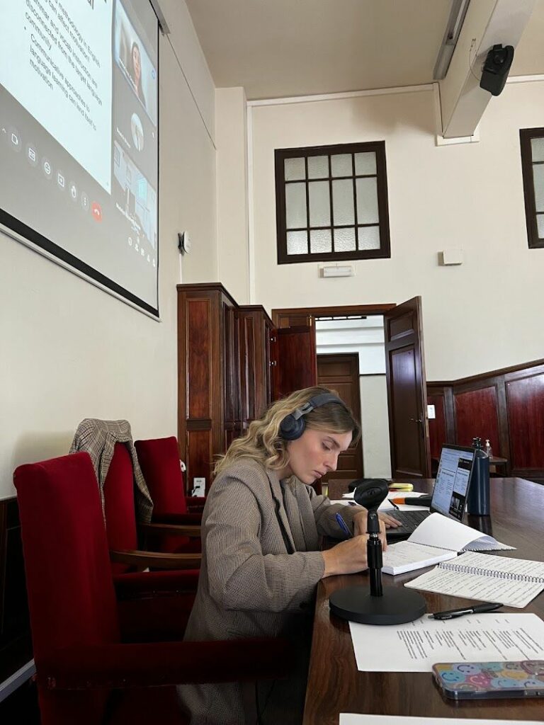 Imagen de Traducción Simultánea | Bravo Traducción