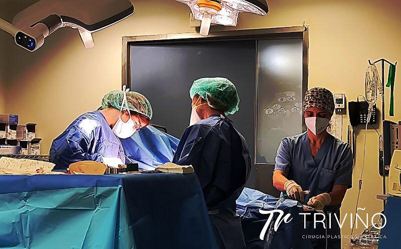 Imagen de Dr. José María Triviño Fernández, Cirujano Plástico