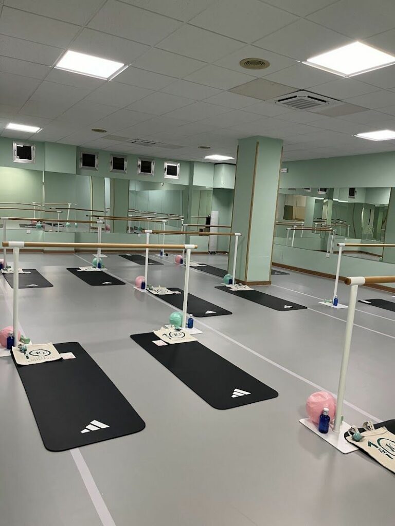 Imagen de 10 y 10 Estudio de Movimiento