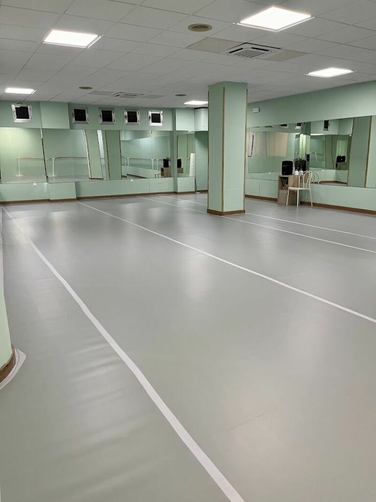 Imagen de 10 y 10 Estudio de Movimiento