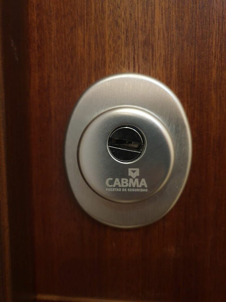 Imagen de Cerrajero Huelva 24h Raul Tortosa y Puertas Acorazadas Huelva