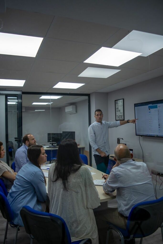 Imagen de Agencia Diseño Web Huelva | Jonathan Vélez