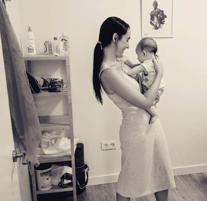 Imagen de Mano a Mano | Fisioterapia Pediátrica. Asesora de Lactancia y Porteo Ergonómico. Huelva.