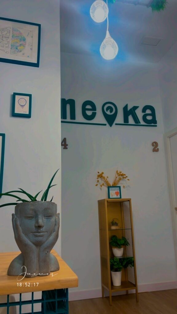Imagen de Neoka – Centro de Psicología, Terapia de Pareja y Coaching. Psicología Huelva