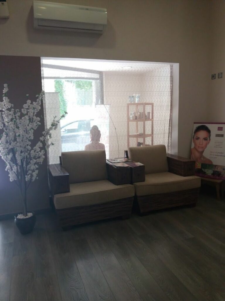 Imagen de Centre D’estètica Avançada Lourdes Batanas