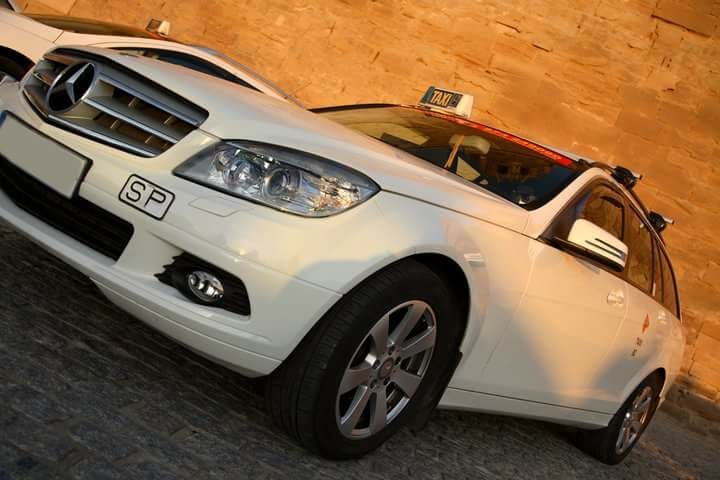 Imagen de negocio en Parada de taxi en Lerida