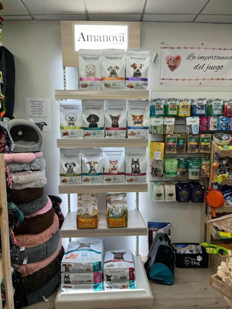 Imagen de Ladrando Voy Maullando Vengo