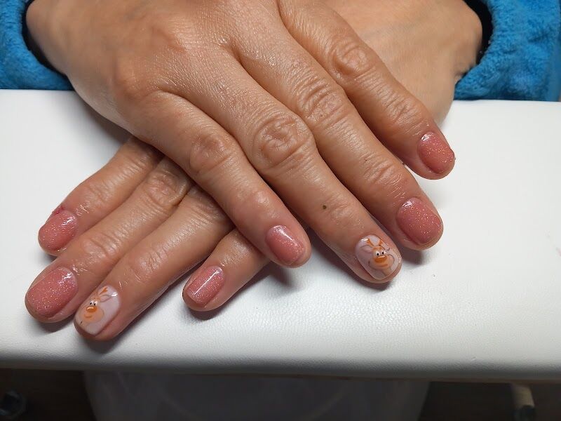 Imagen de Esneyda Tamayo Cejas Perfectas Microblading / Micropigmentación. Phibrows Artist