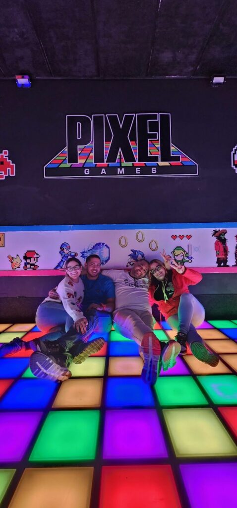 Imagen de Pixel Games: el Suelo Es Lava. Arcade Xp By Experiencity