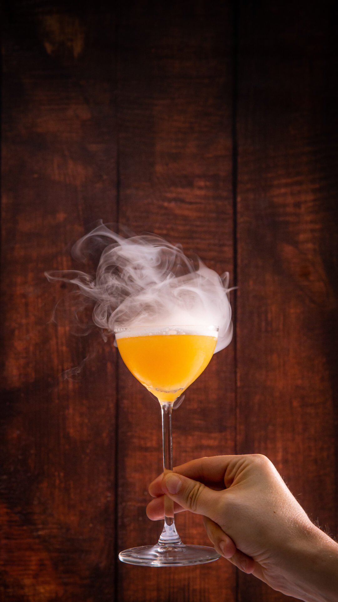 Fotografía coctelería copa humo dirección de arte — Arteria Studio SevillaHas dicho: SOn otras fotos.