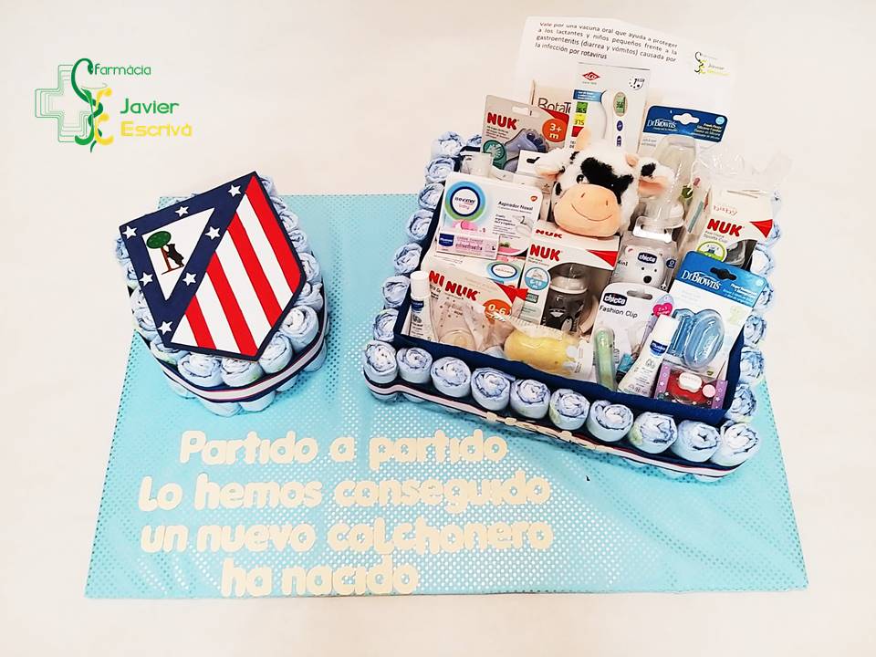 Tarta de pañales personalizada con el escudo del Atlético de Madrid