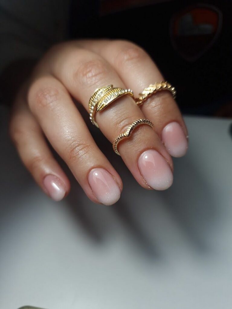 Imagen de Cristina Lafuente • Nails × Lashes × Beauty – Centro de Belleza Dos Hermanas