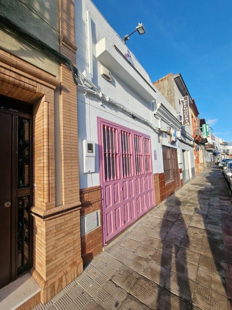 Imagen de Cristina Lafuente • Nails × Lashes × Beauty – Centro de Belleza Dos Hermanas