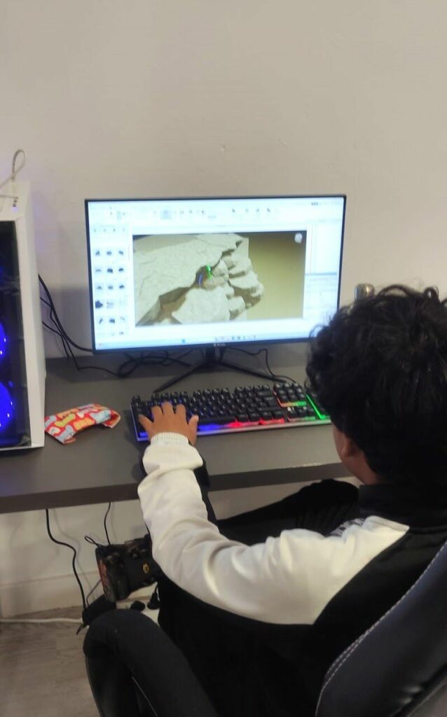 Imagen de Algorithmics Alcorcón. Escuela de Programación para Niños/as y Jóvenes de 5 a 18 Años