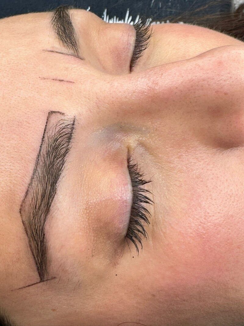 Imagen de negocio en Diseño de cejas en Pinto