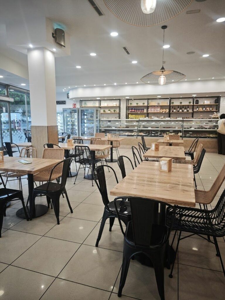 Imagen de Los Reyunos. Pastelerías, Panaderías, Cafeterías – Casa Central.