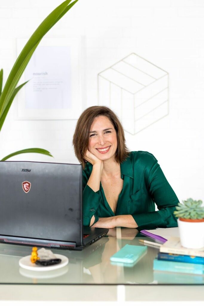 Imagen de Inés Moreno Serrano – Mentora de Negocios y de Bienestar Laboral