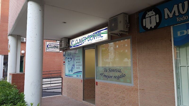 Imagen de negocio en Clínica dental en Valdemoro