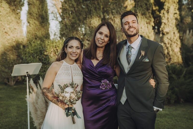 Imagen de Uniendoficiante, Maestra de Ceremonias.