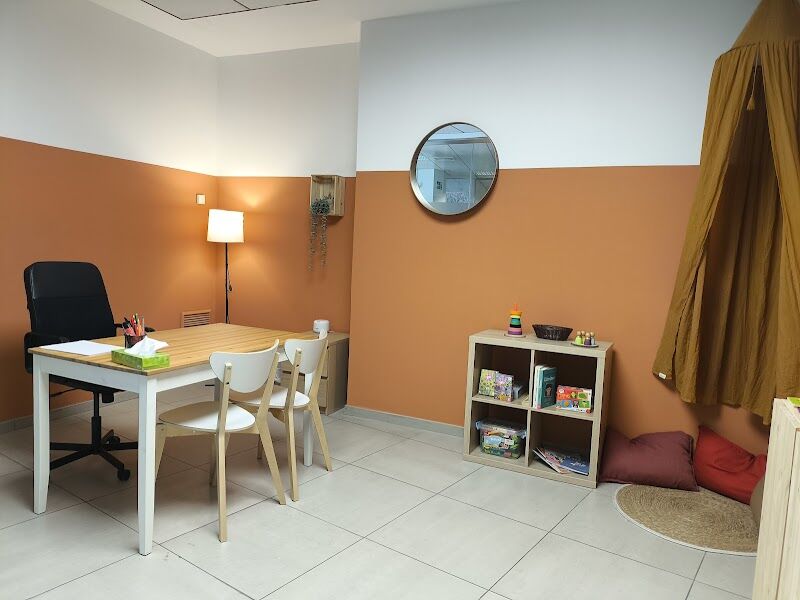 Imagen de Raíces Psicología Infantil Parla