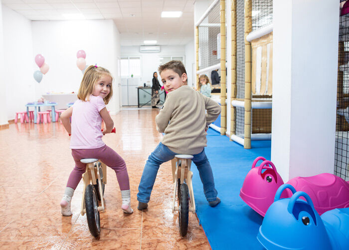 Imagen de Siempre Es Hora de Te / Tu Espacio de Celebraciones y Talleres Creativos /alquiler Sala de Fiestas /parque Infantil
