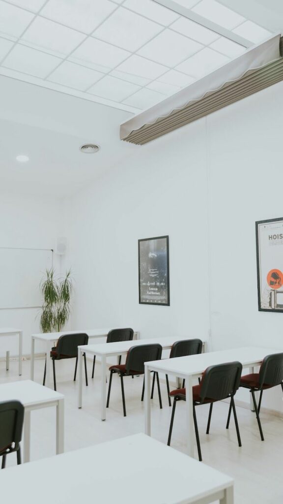 Imagen de Lens Escuela de Artes Visuales