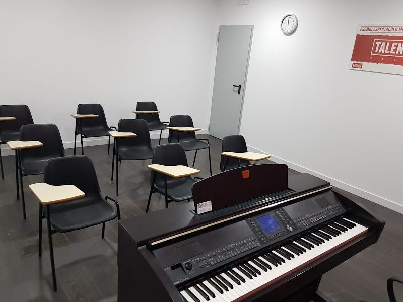 Imagen de Escuela de Canto Mev