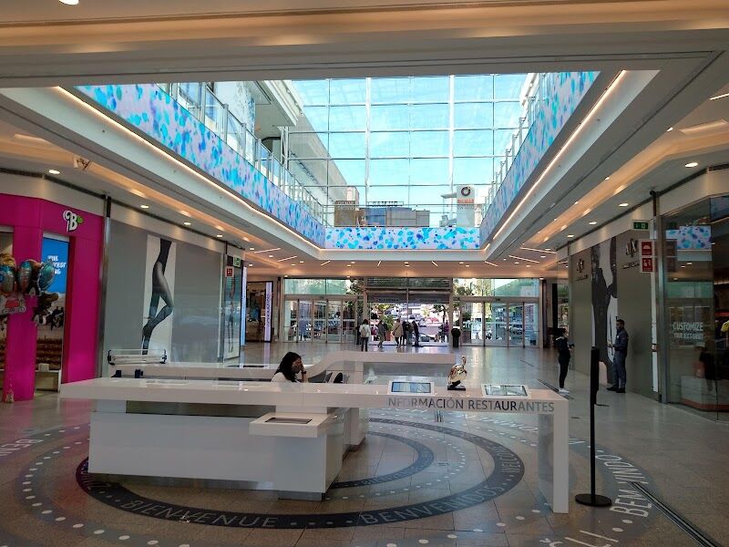 Imagen de Centro Comercial Plaza Río 2