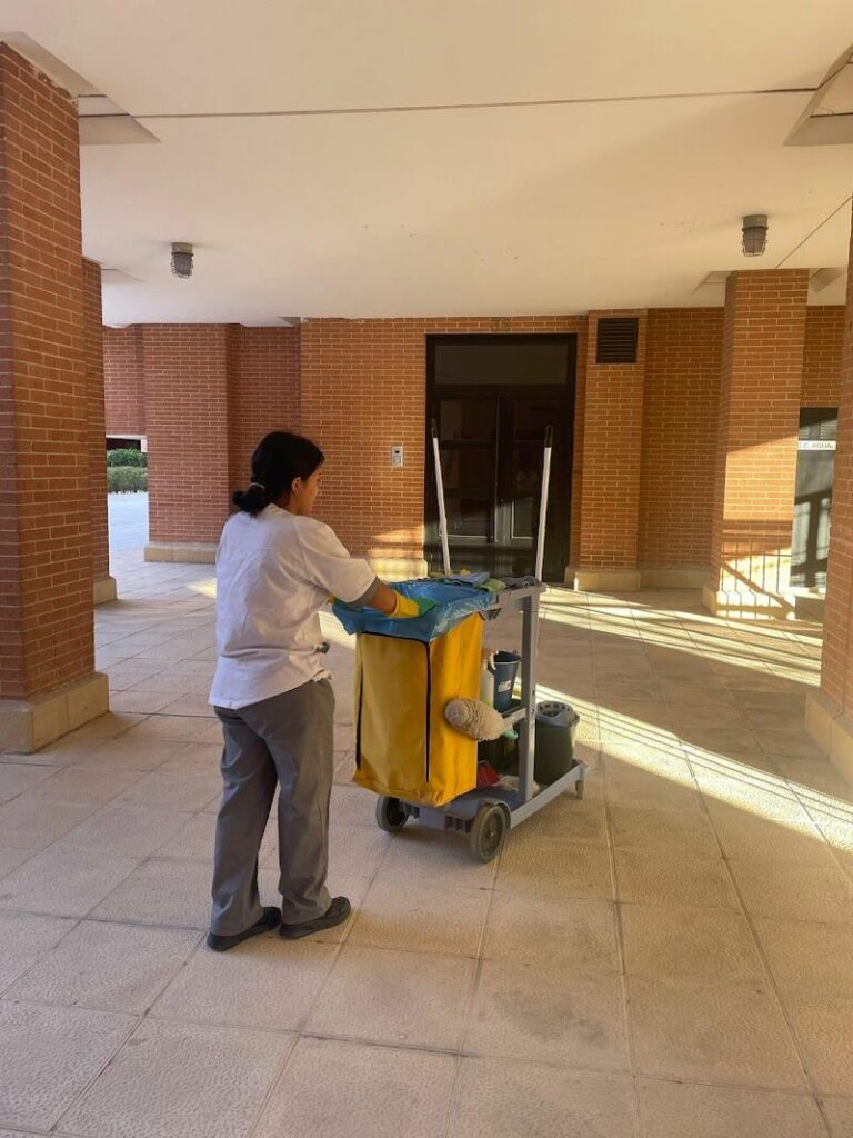 Imagen de Brillosuel Servicios de Limpieza S.l.