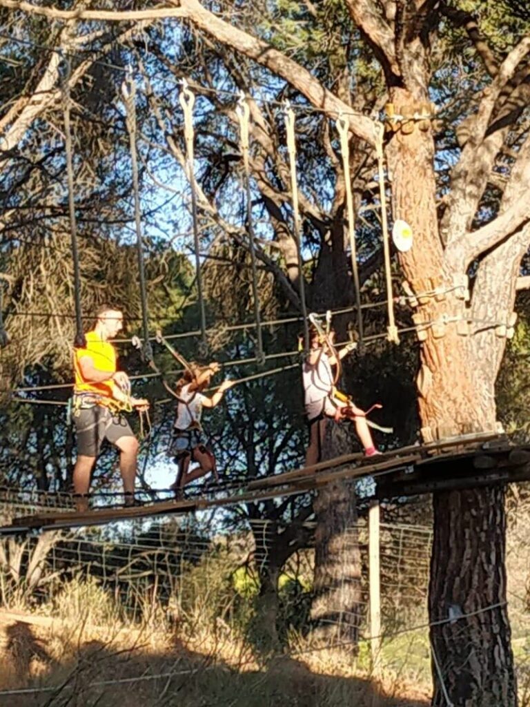 Imagen de Aventura Amazonia Pelayos. Parque de Multiaventura y Tirolinas para Adultos y Niños. Despedidas, Cumples y Teambuilding