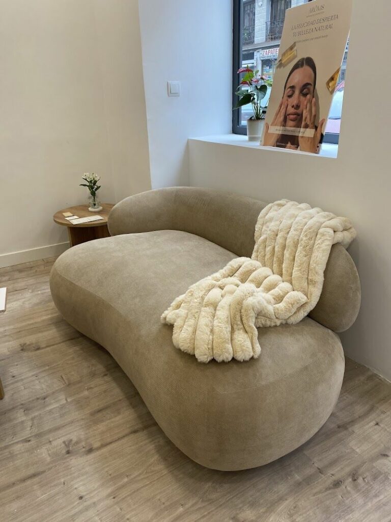 Imagen de Diseño de Cejas, Micropigmentación y Microblading Madrid- Estefaniapmu