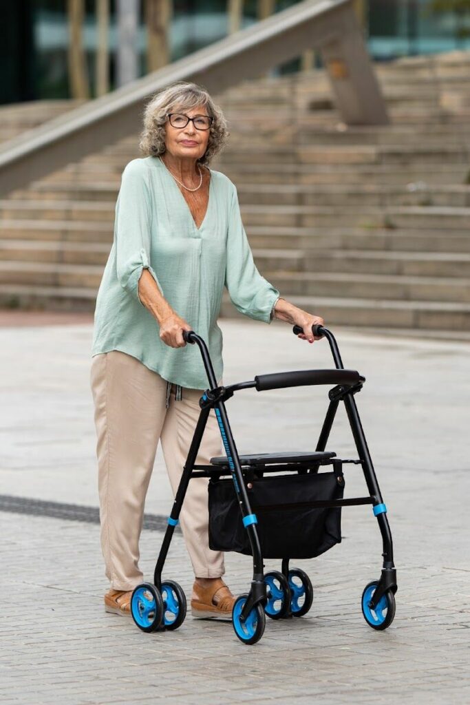 Imagen de Mundo Dependencia I Camas Articuladas I Sillas de Ruedas I Scooter Minusválidos