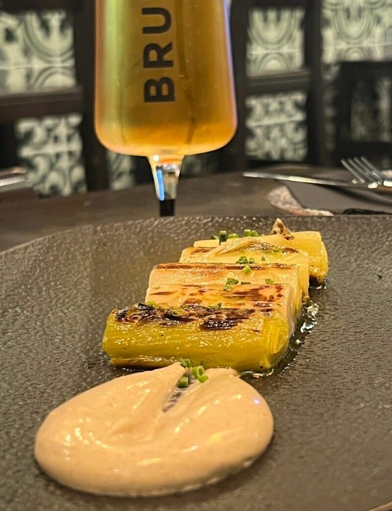 Imagen de Bar de Vino – Vino, Jamon y Queso