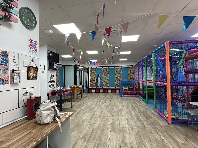 Imagen de Sala la Madriguera. Parque de Bolas Reserva Sala de Cumpleaños Móstoles